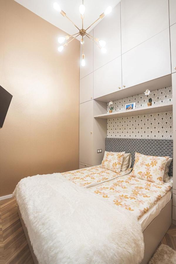 Luxury Gold 2 Bedroom Apartment Budapest Exterior photo